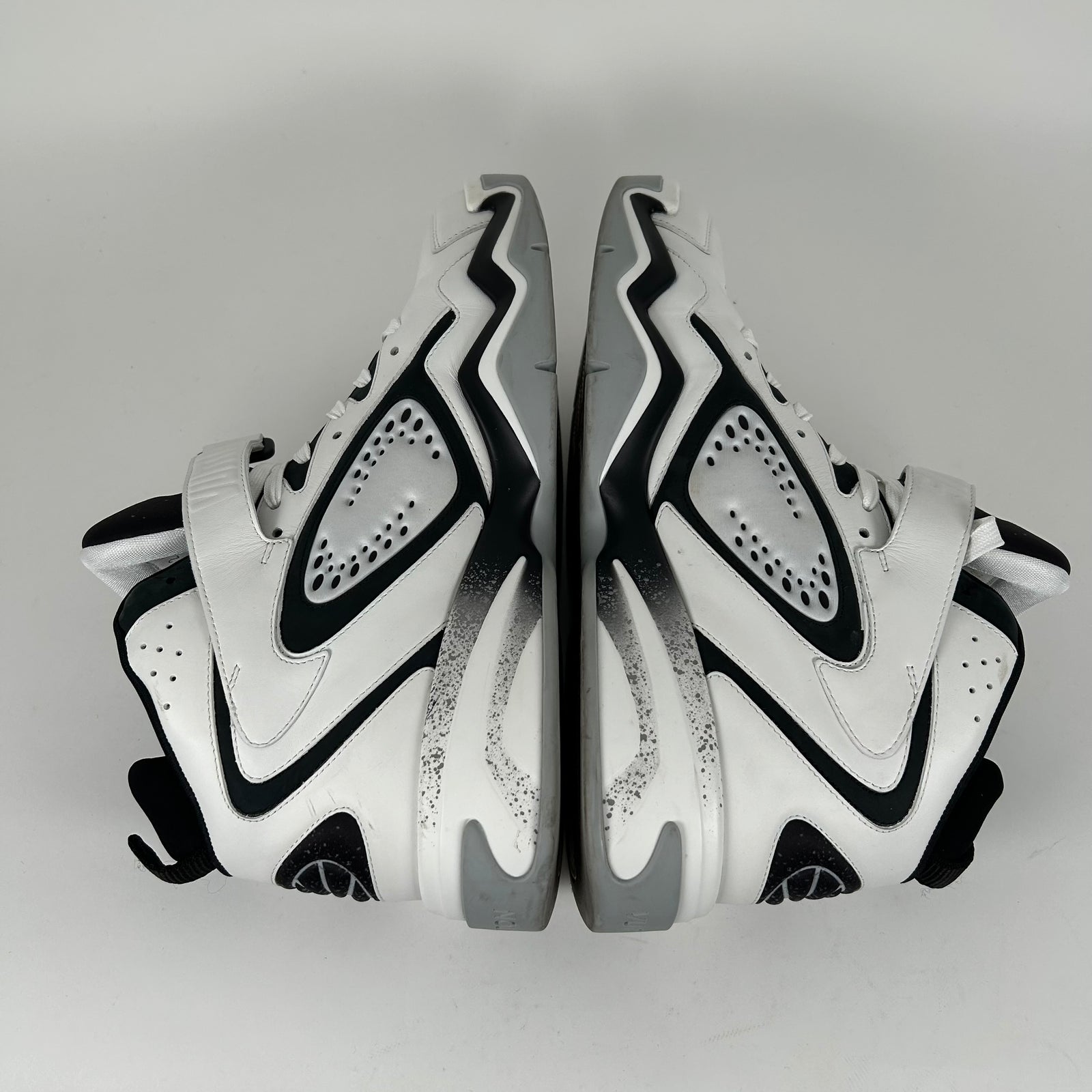 Louis Vuitton White/Grey Basketball Trainers  Size LV 9