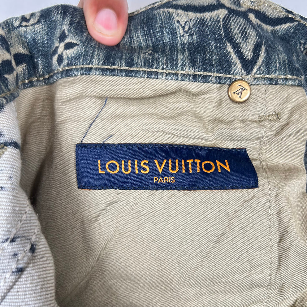 Louis Vuitton Dark Blue Monogram Denim Jeans Size 32