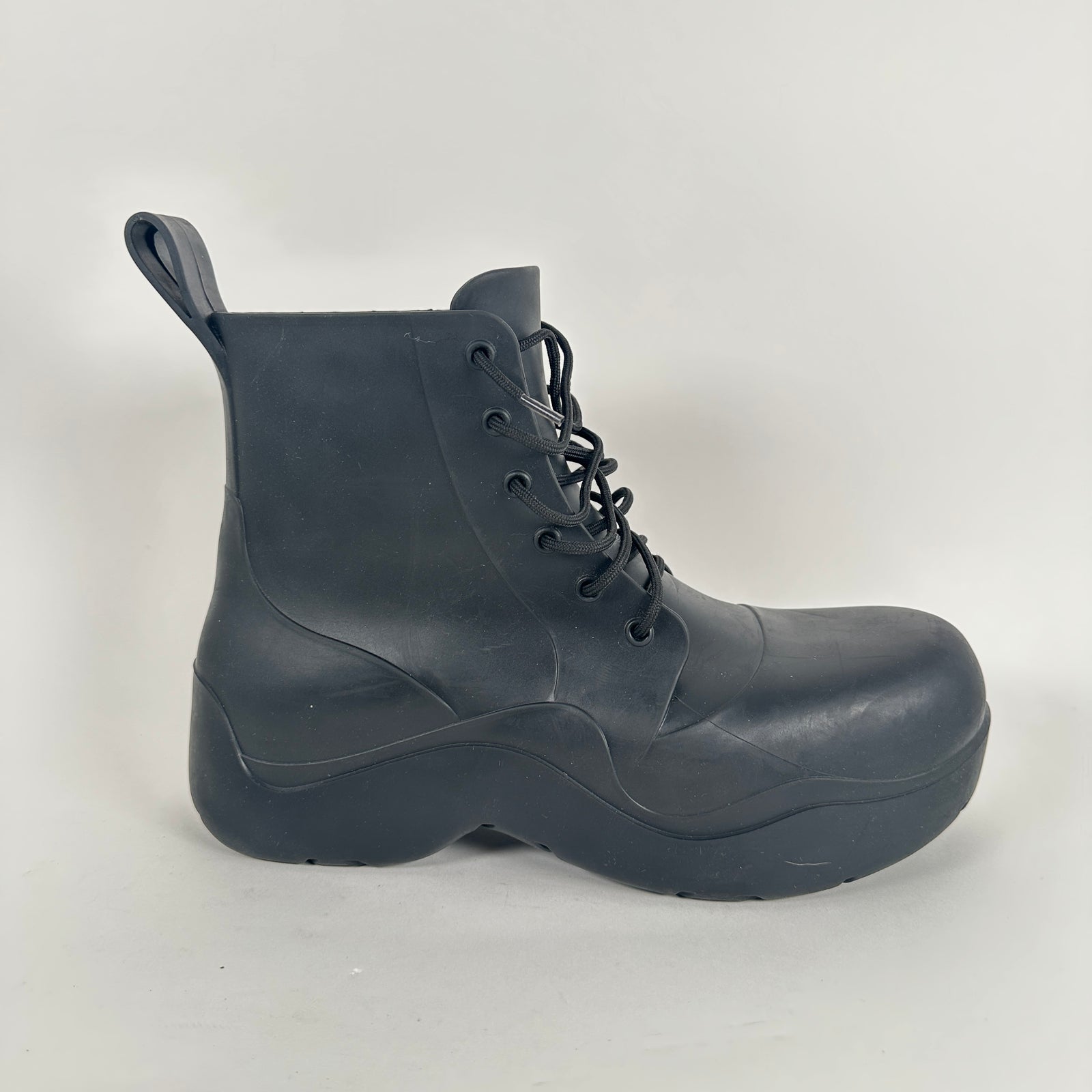 Bottega Veneta Black Lace-Up Puddle Boot Size 10