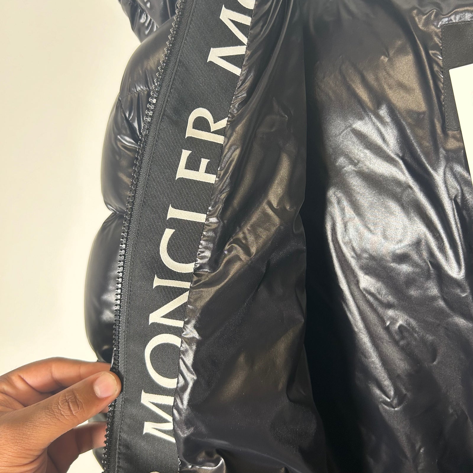 Moncler Black Clair Giubbotto Puffer Jacket Size 4