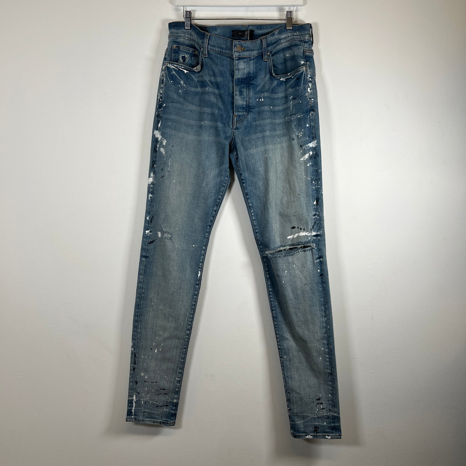 Amiri Paint Splatter Light Wash Size 36