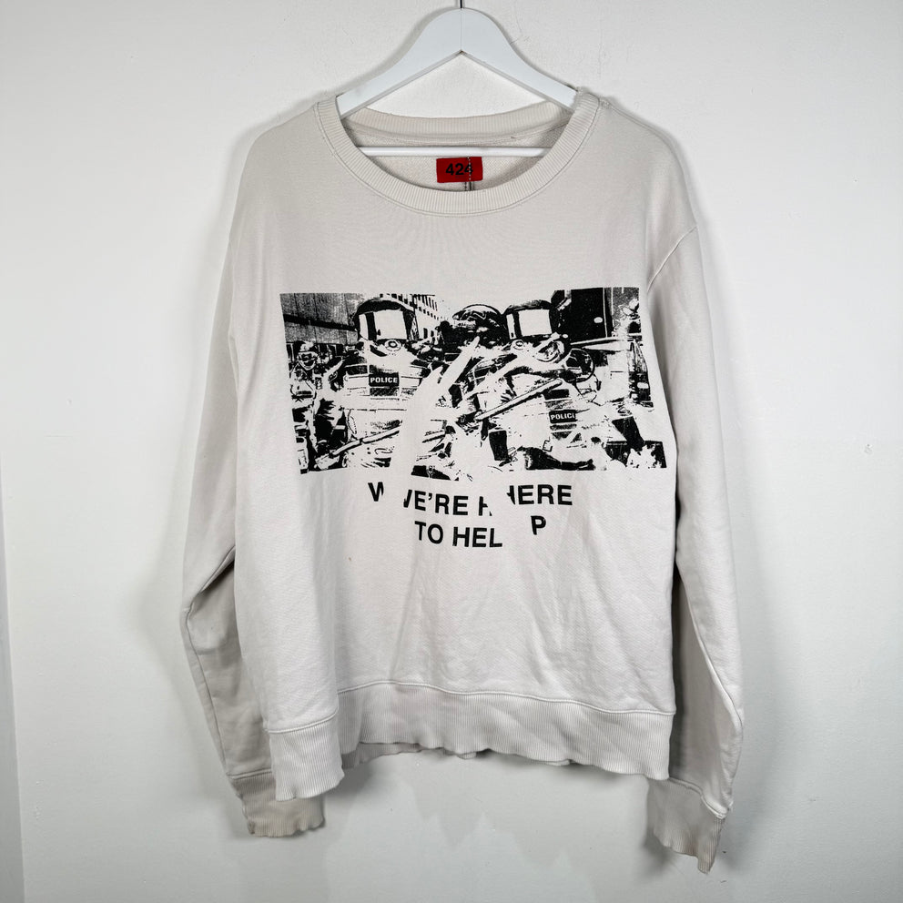 424 'Here To Help' Graphic Crewneck Size XL