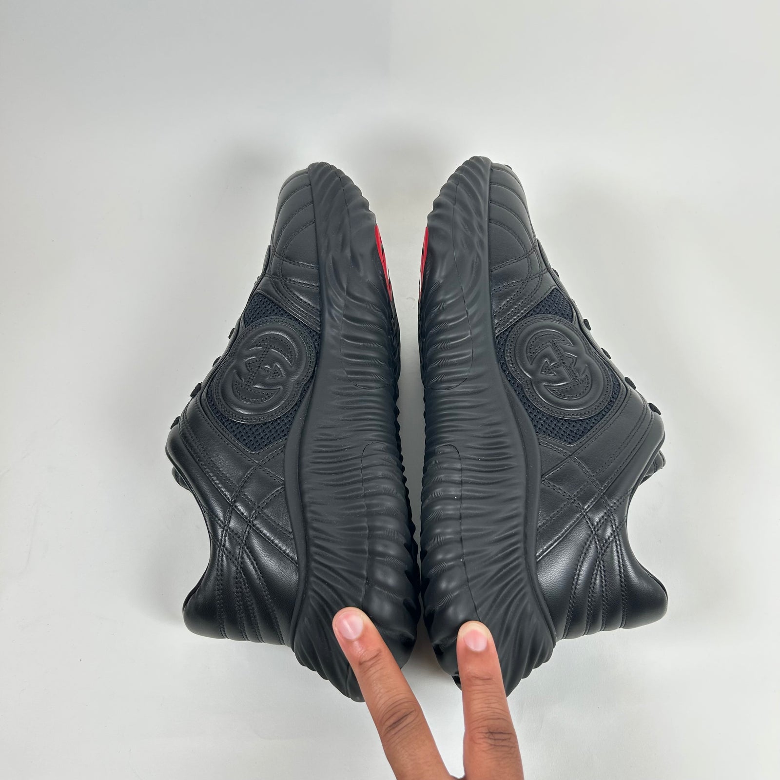 Gucci Black Interlocking G Ripple Mesh Sneaker Size GG 9.5
