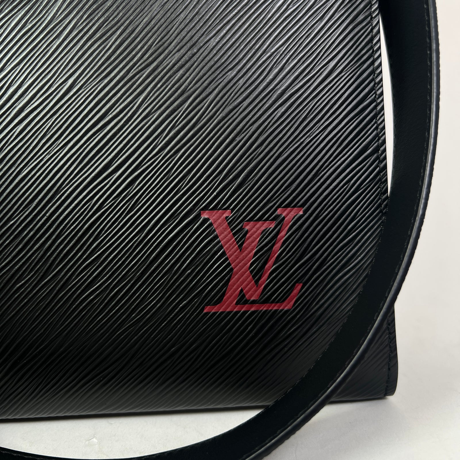 Louis Vuitton Epi Leather Sac Plat GM Tote Bag