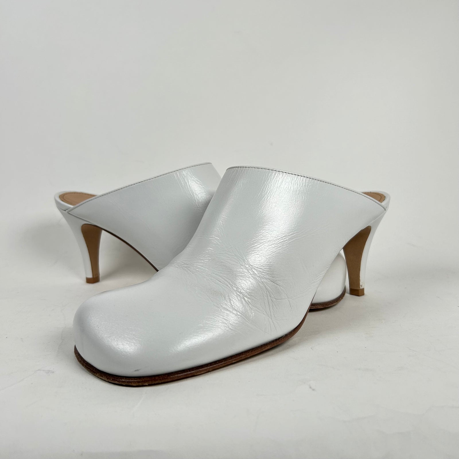 Bottega Veneta White Leather Square Toe Mules Size 40
