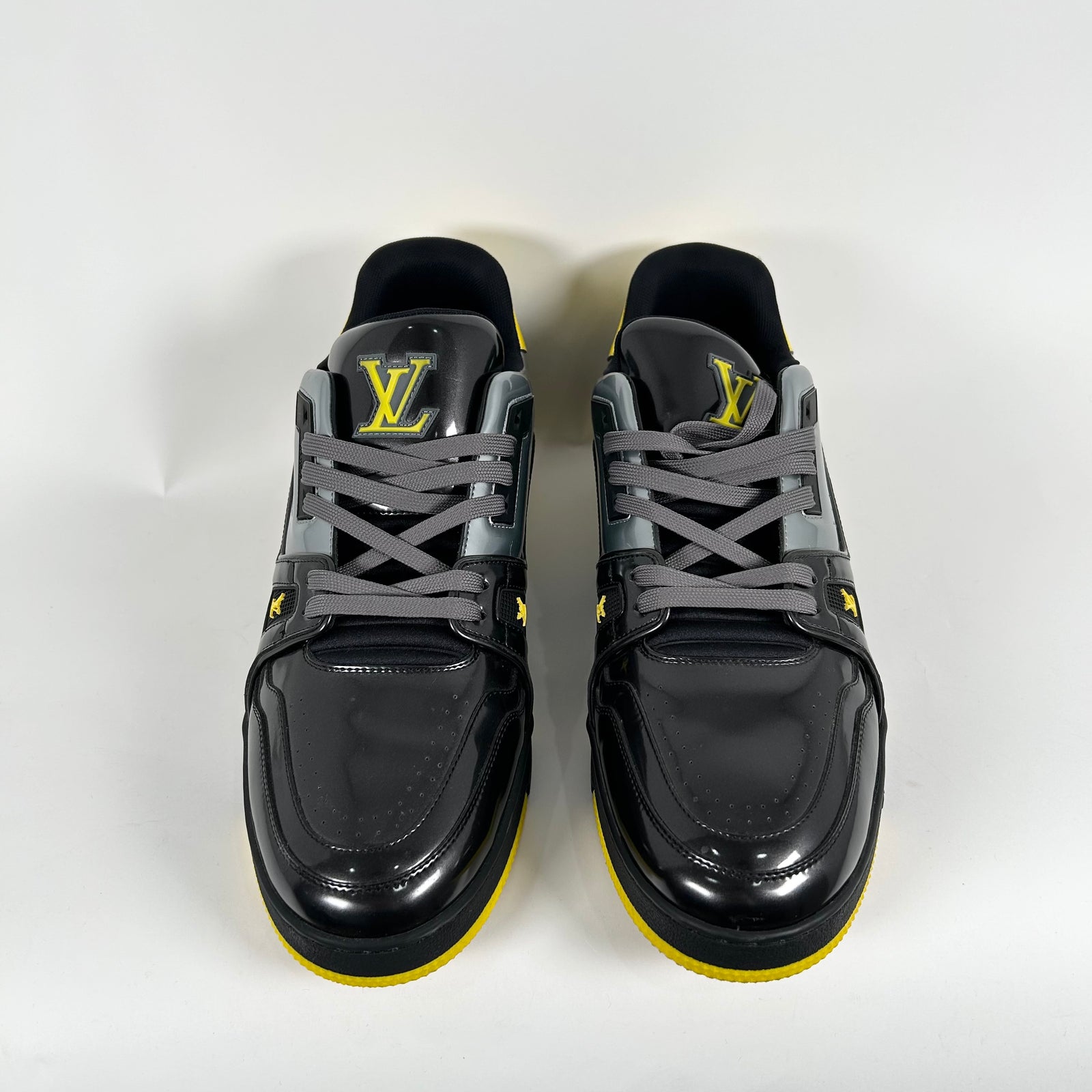 Louis Vuitton Trainers Patten Black & Gold Size 11