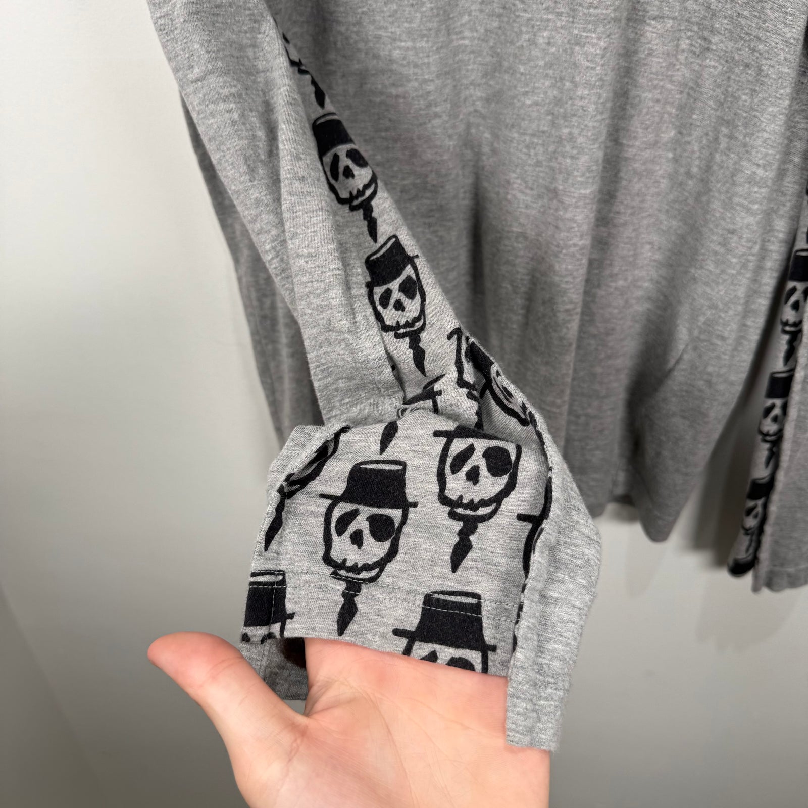 CDGH+ Grey Graphic Longsleeve Size S