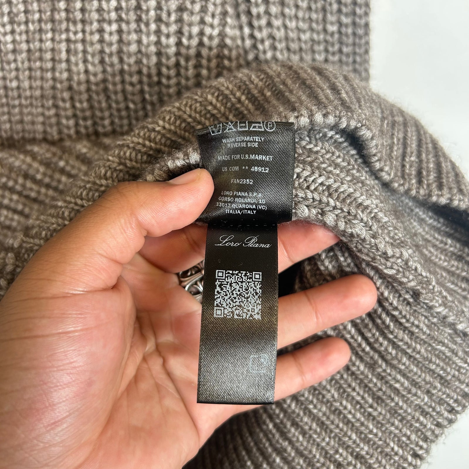 Loro Piana Merino Wool Turtle Neck Size 50