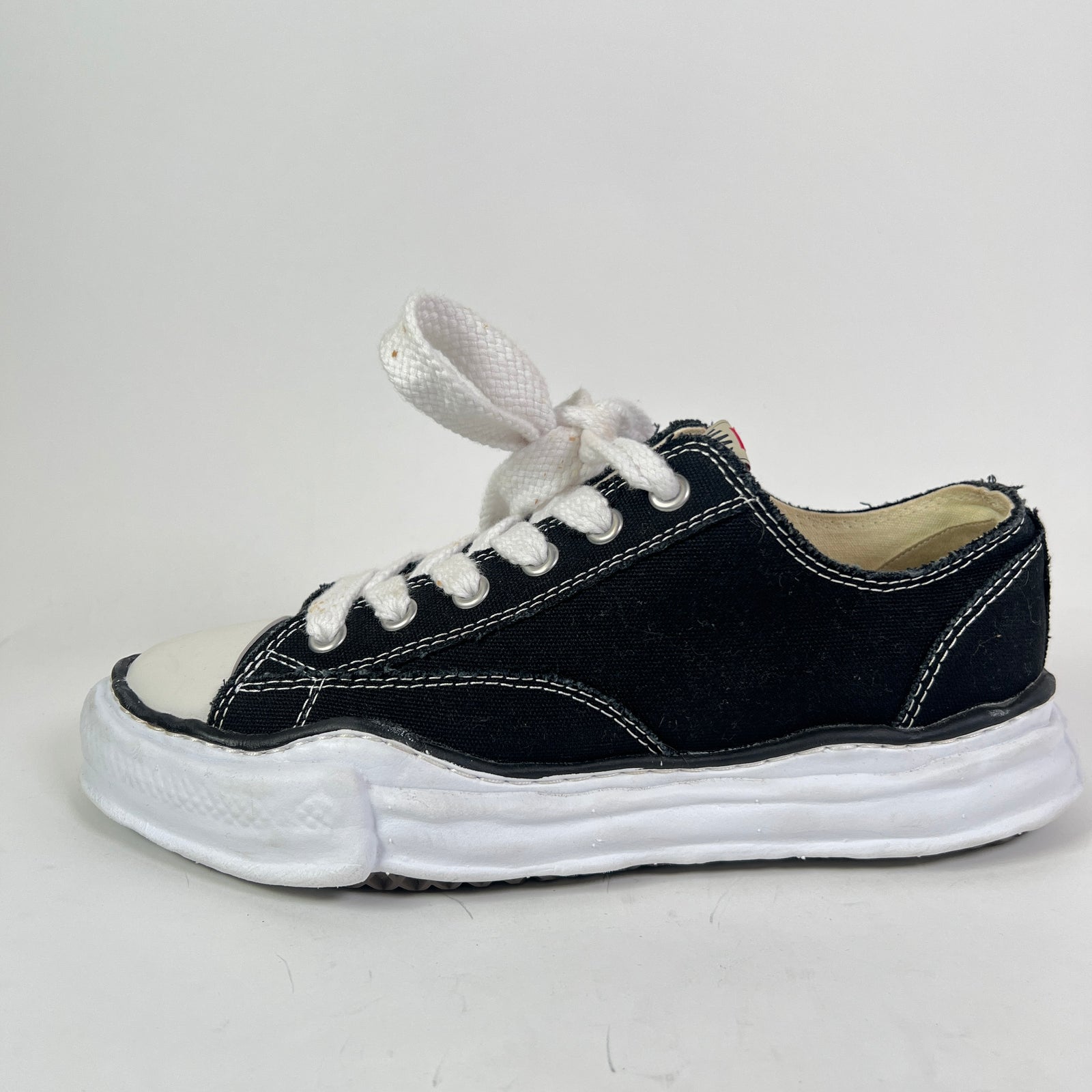 Maison Mihara Yasuhiro Peterson OG Sole Low-Top Sneakers