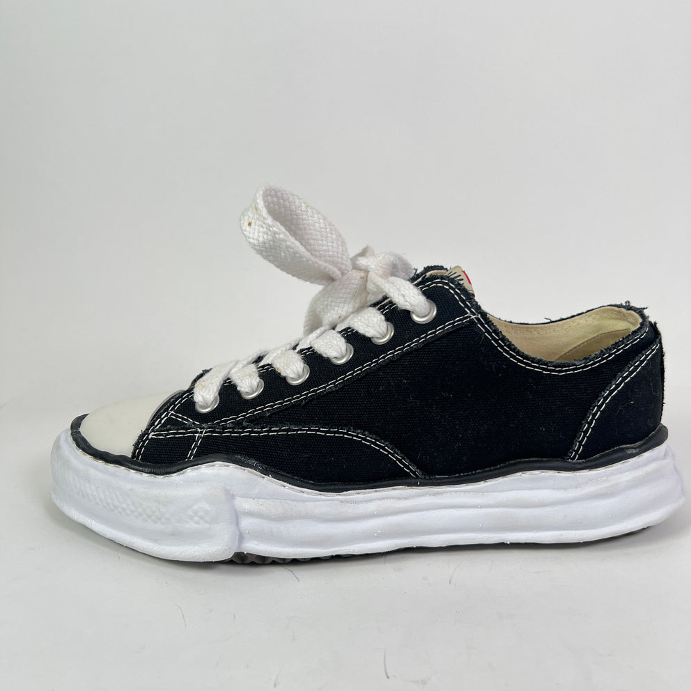 Maison Mihara Yasuhiro Peterson OG Sole Low-Top Sneakers