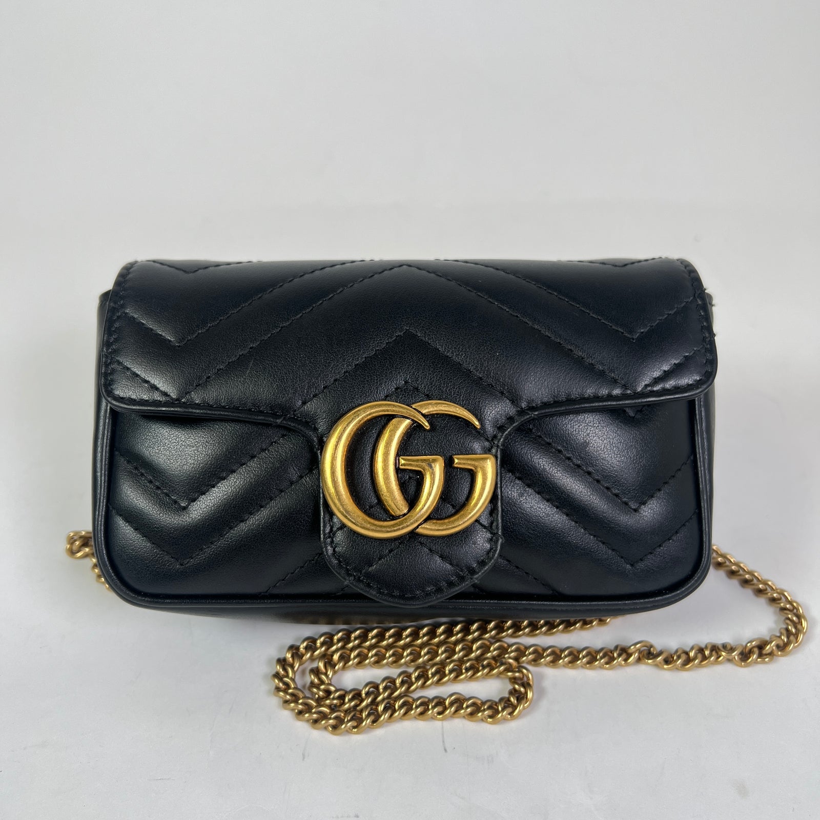 Gucci Super Mini GG Marmont Bag