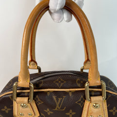 Louis Vuitton Manhattan Monogram Purse