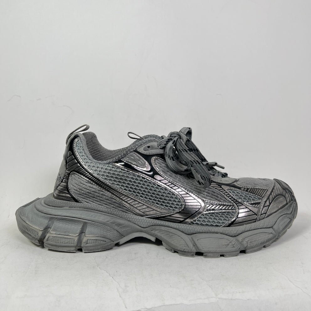 Balenciaga Distressed 3XL Sneaker
