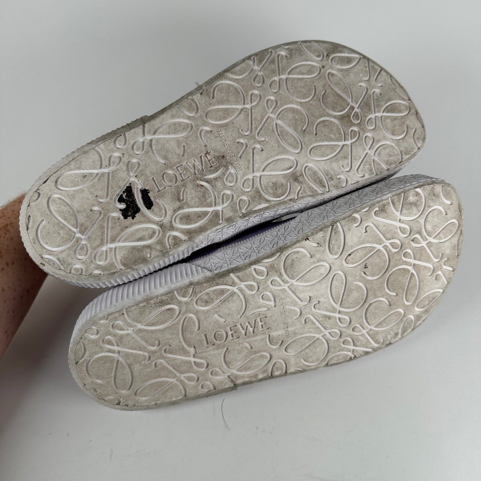 Loewe Terra Vulca Low Tops Size 43