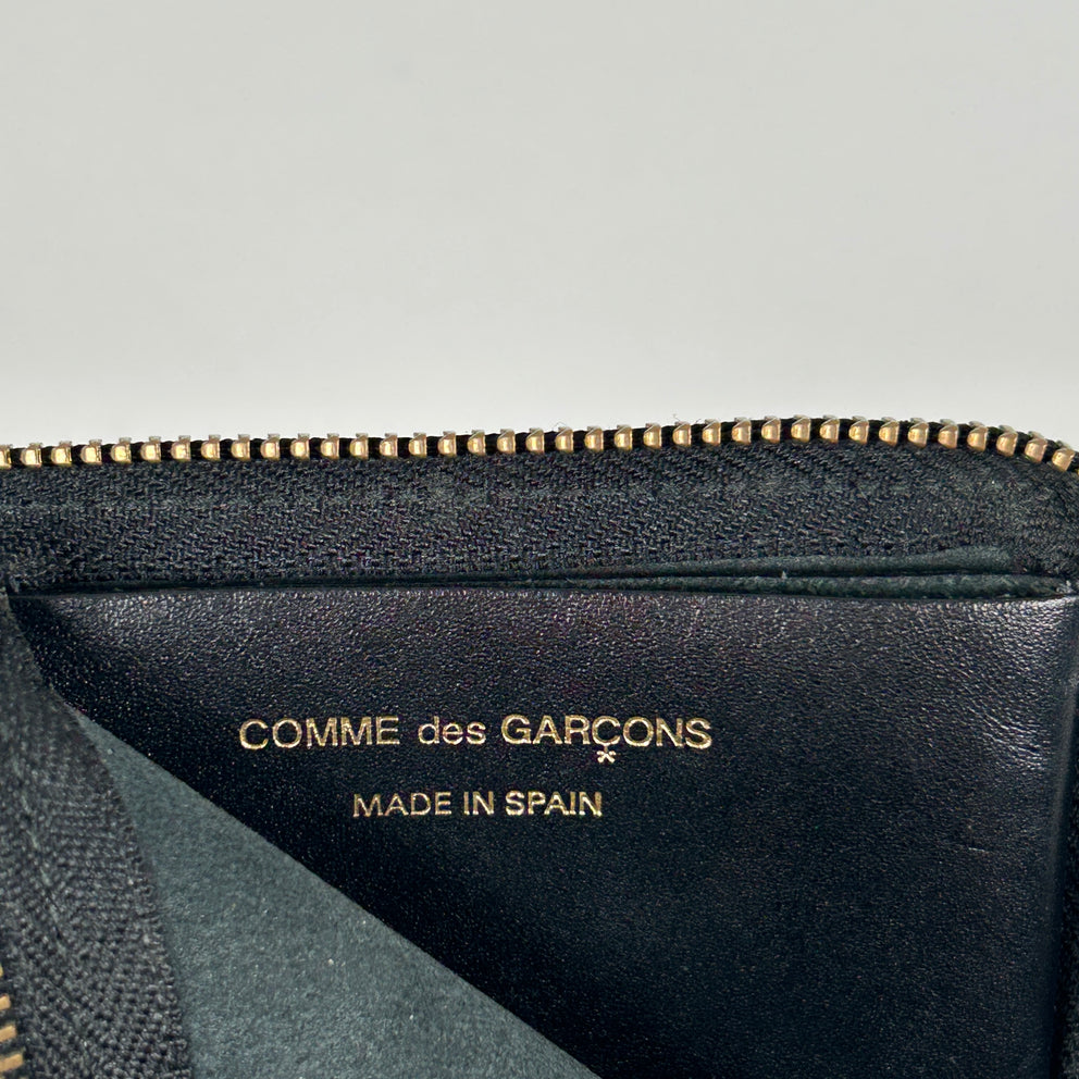 Comme Des Garcons Zip Wallet
