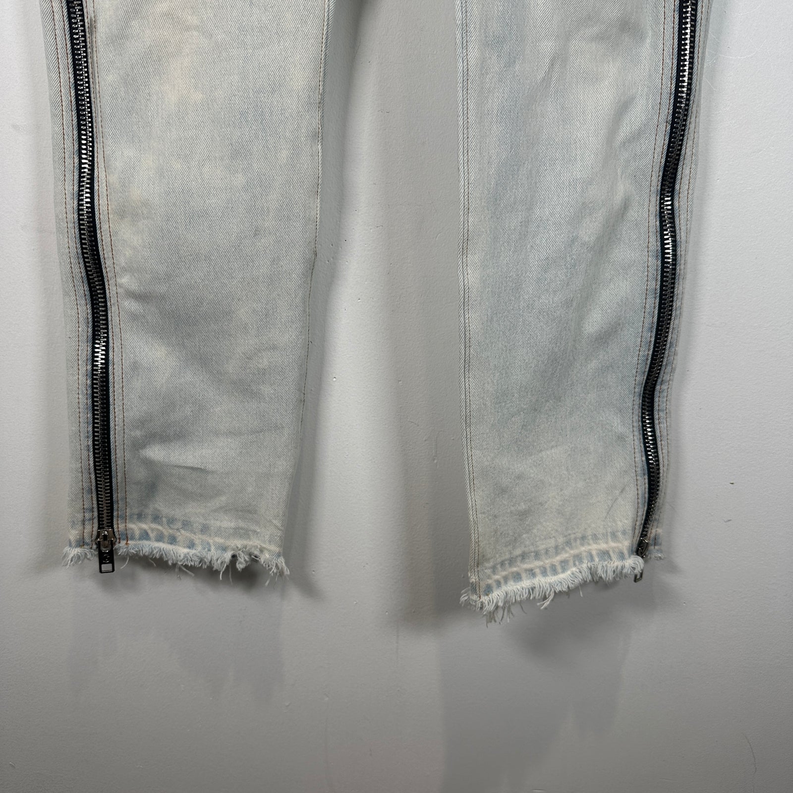 Gallery Dept Keychain Denim Size 33