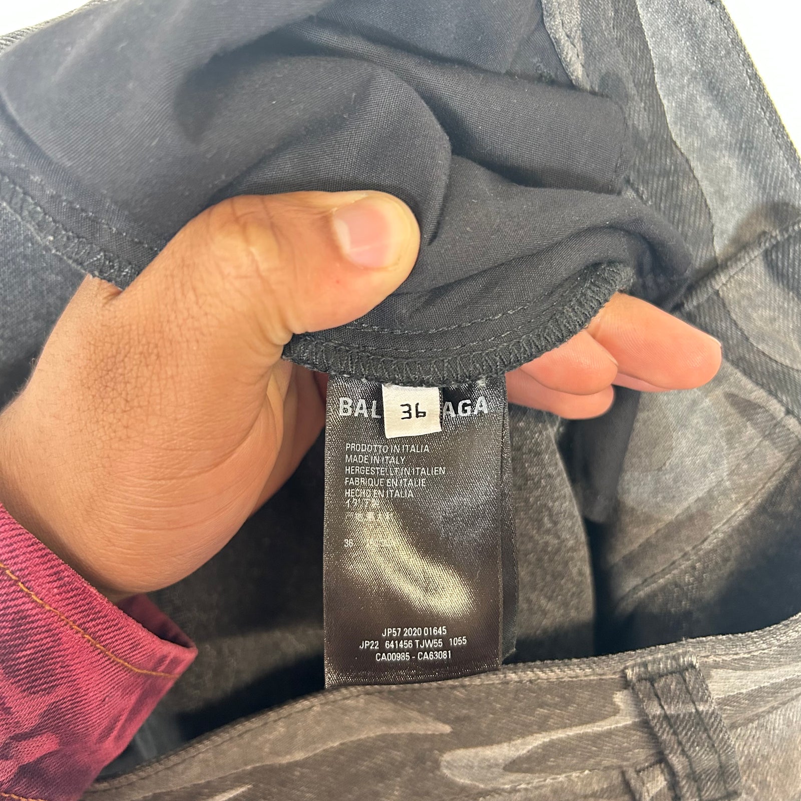 Balenciaga Dark Camo Jeans Size 36