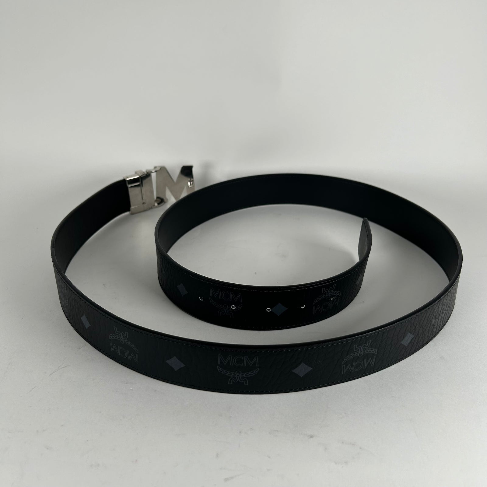 MCM MisMatch Black Reversible Belt Size 48