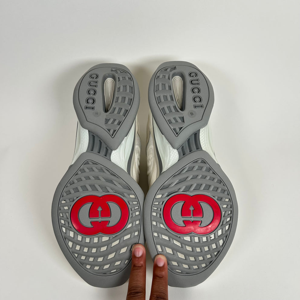 Gucci White Interlocking G Runner Size GG 10