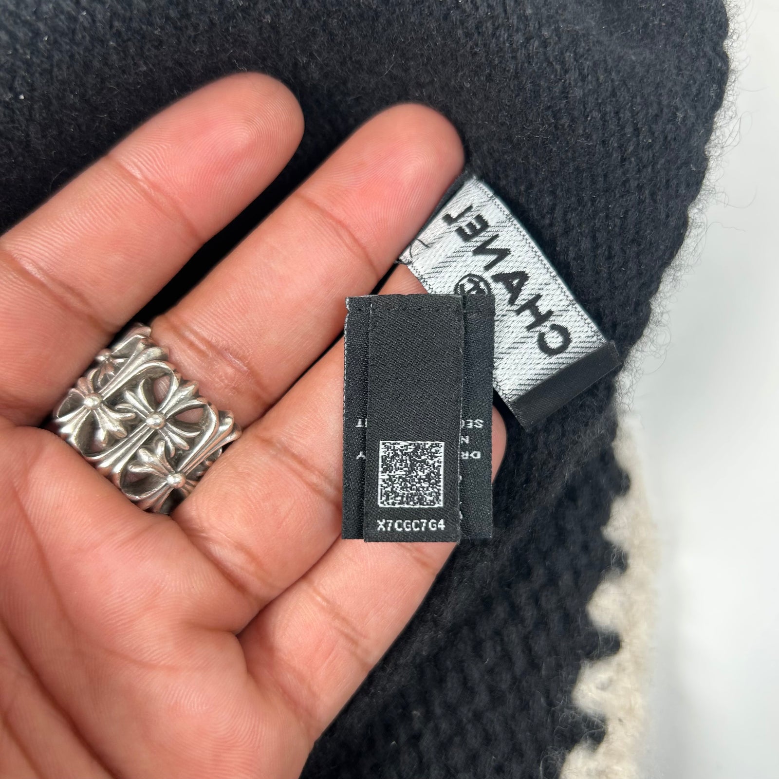 Chanel Black/White Interlocking CC Cashmere Beanie