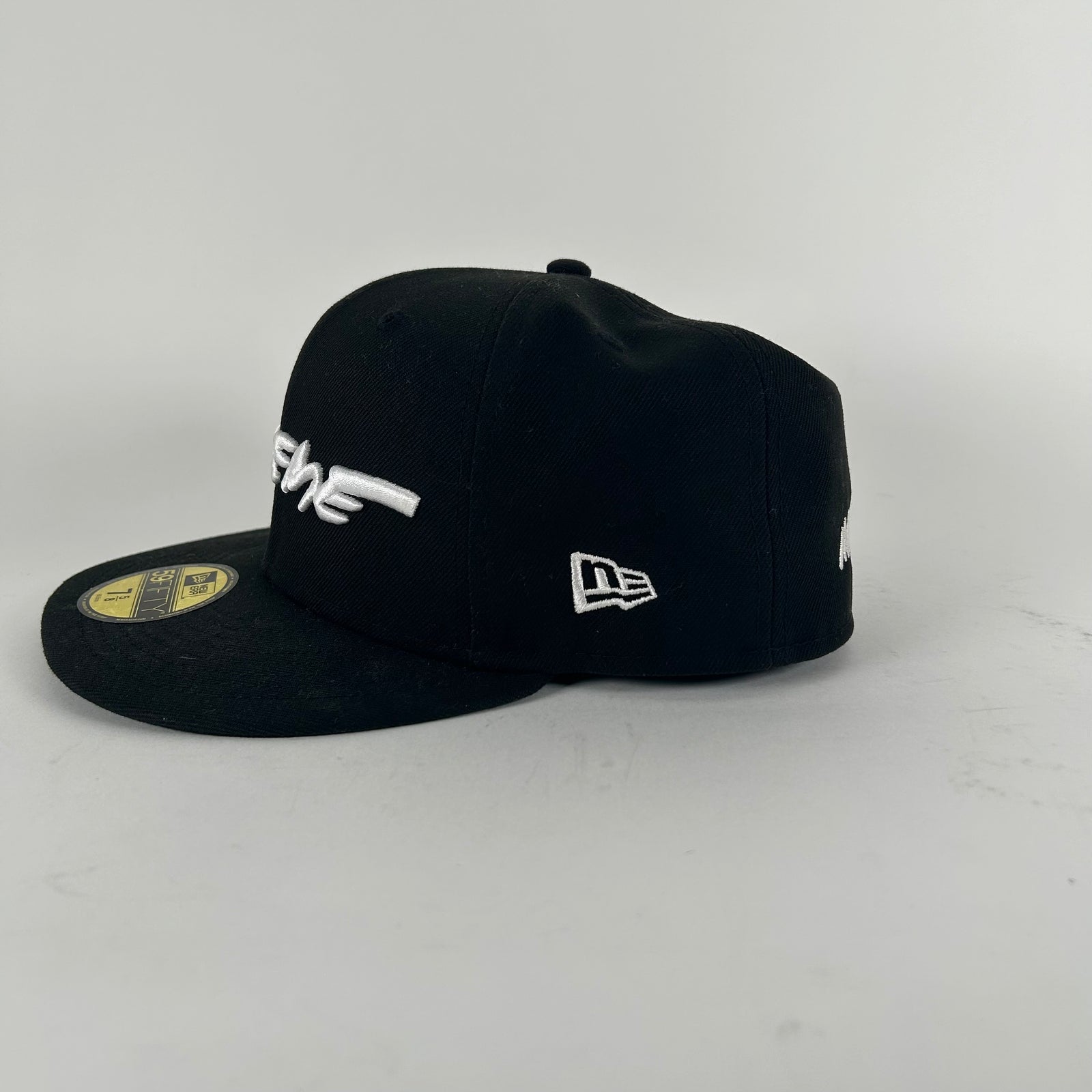 Supreme x New Era Black Logo Hat Size 7 5/8