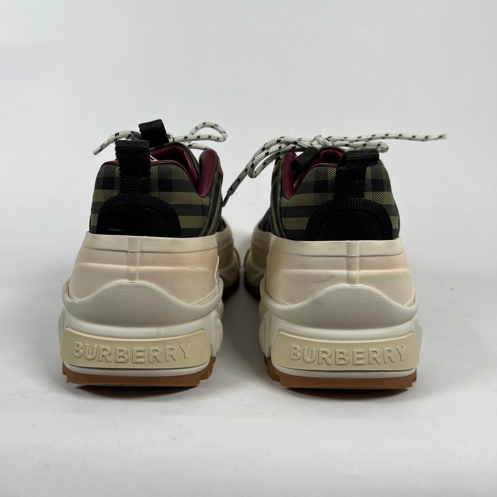 Burberry Arthur Mil Green Sneaker Size 43