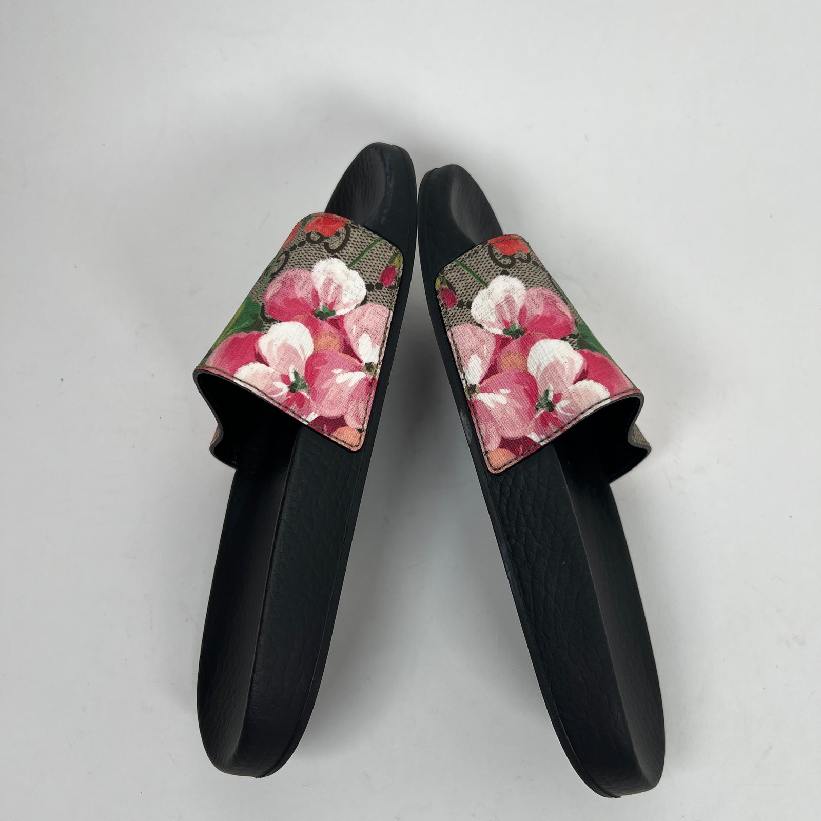 Gucci Women's GG Supreme Bloom Slides Size 35