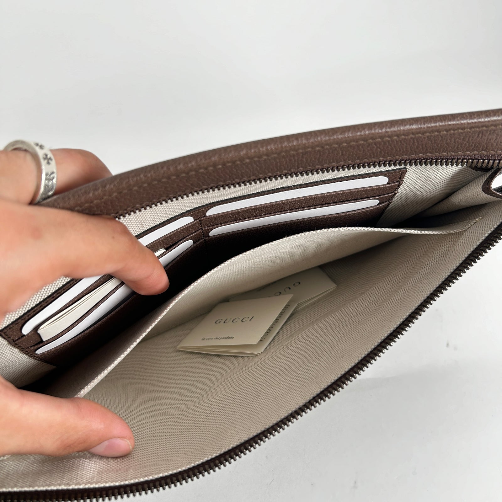 Gucci GG Supreme Ophidia Clutch