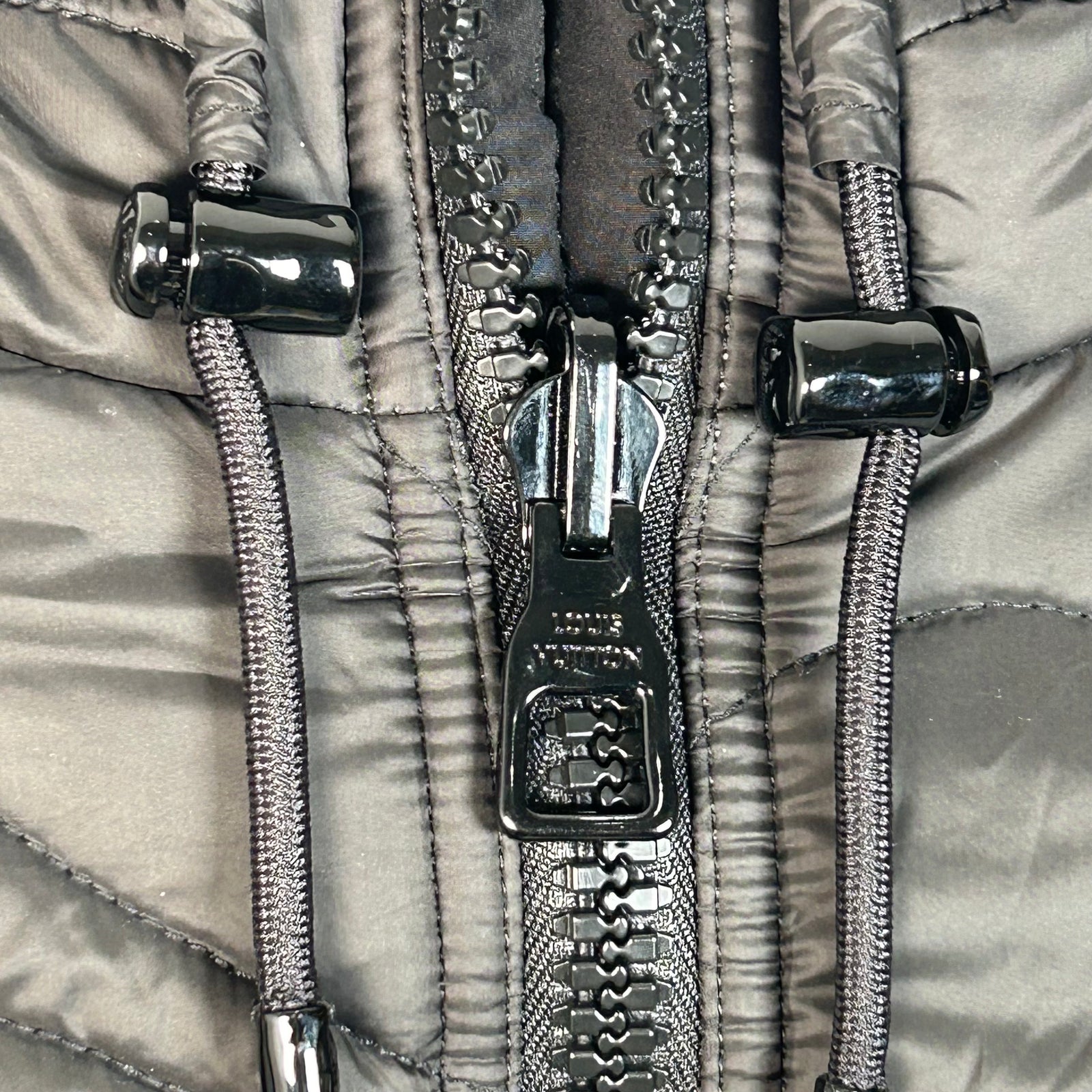 Louis Vuitton Black Flower Monogram Quilted Reversible Puffer Size 52