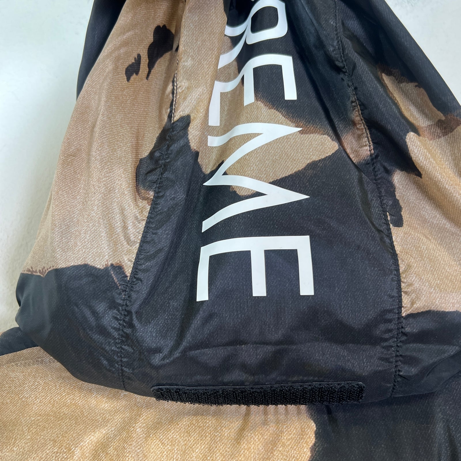 Supreme x The North Face AW21 Bleached Denim Print Down Jacket Size XL