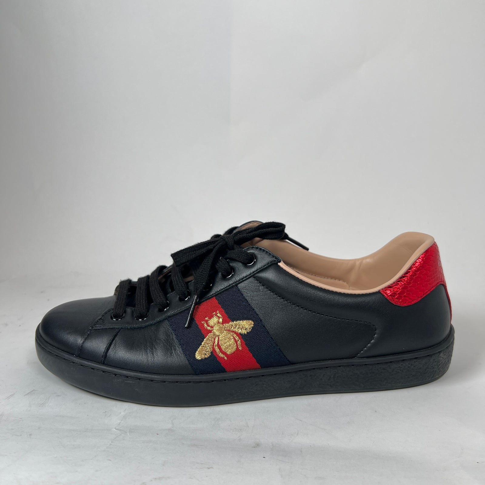 Gucci Black Embroidered Bee Ace Sneaker Size GG 8