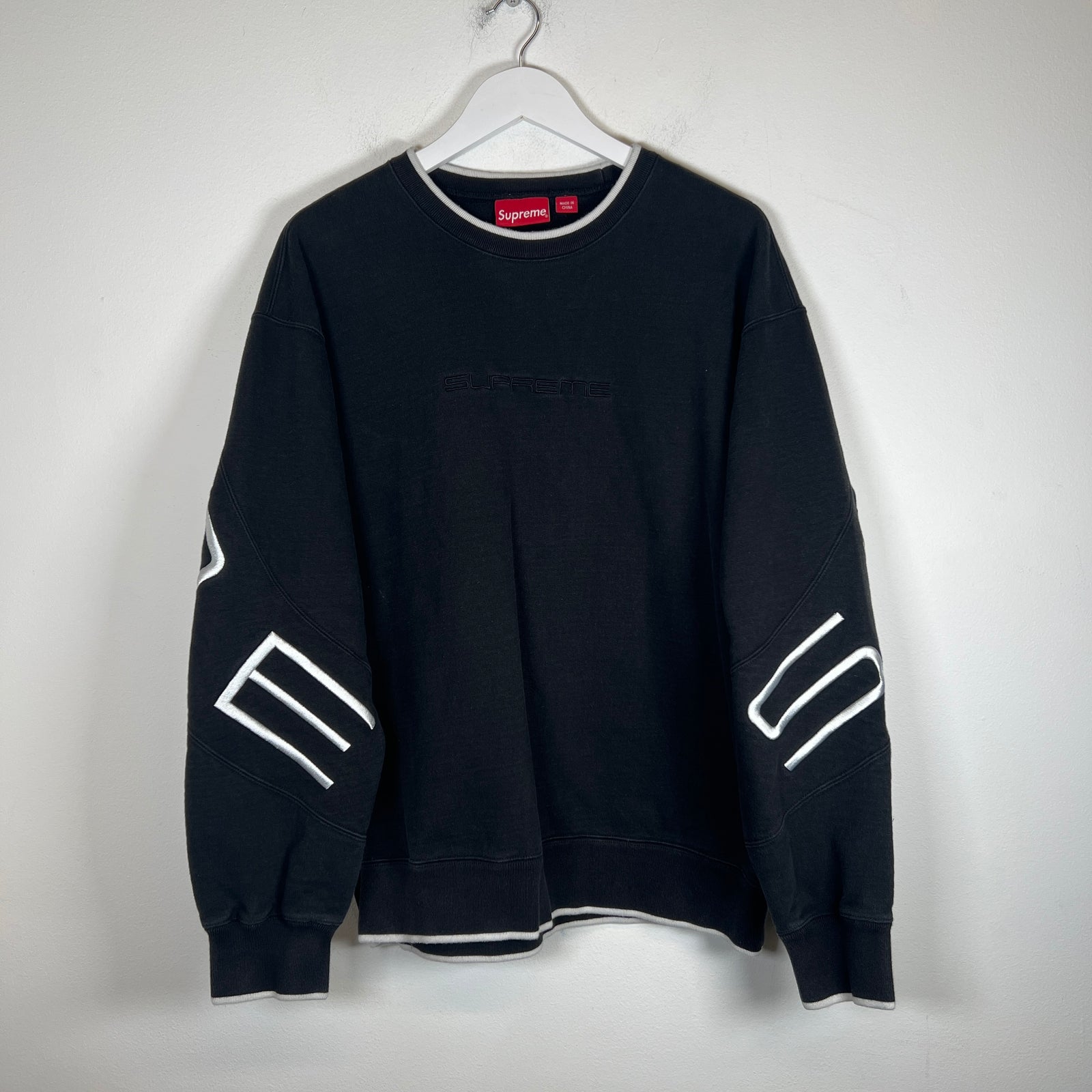 Supreme Black Stretch Logo Crewneck Size L