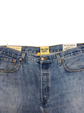 Load image into Gallery viewer, Gallery Dept Jeans Released Hem Jeans Size 36
