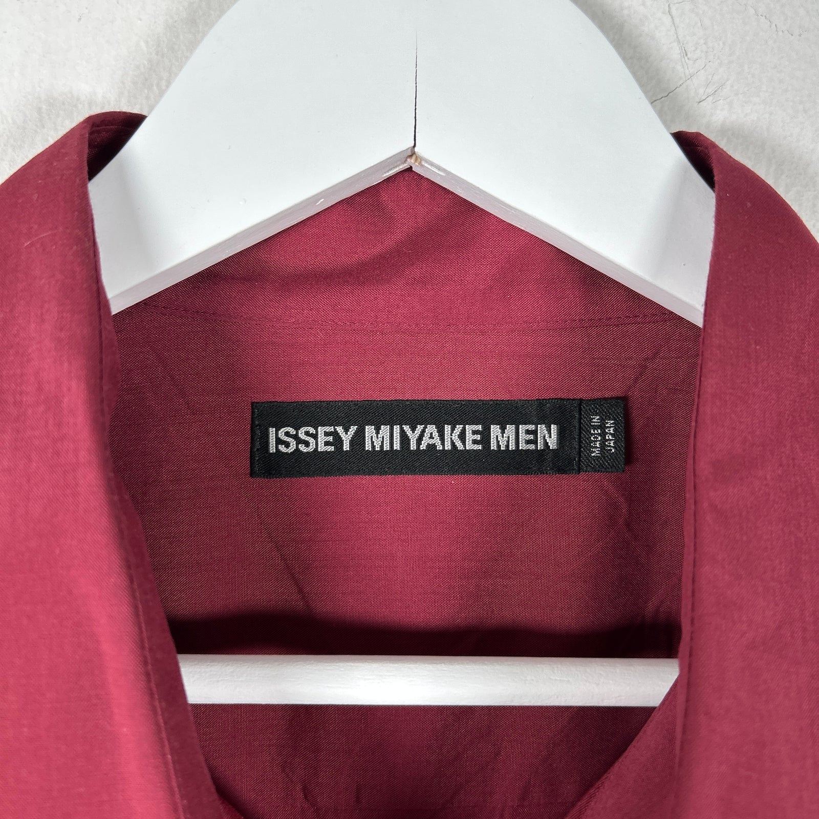 Issey Miyake Edge Pleat Size 4