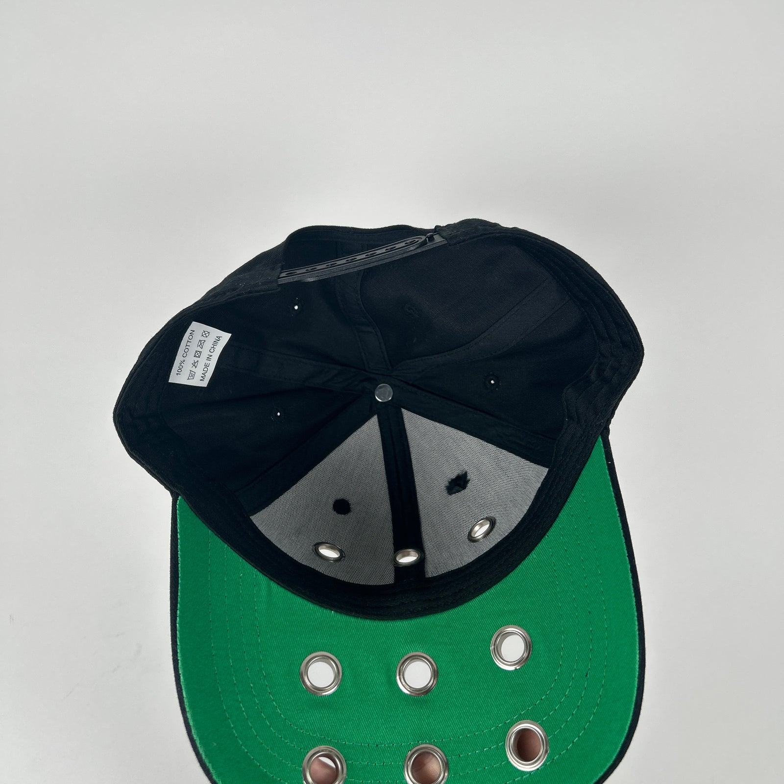 Demmo Grommet Black Hat