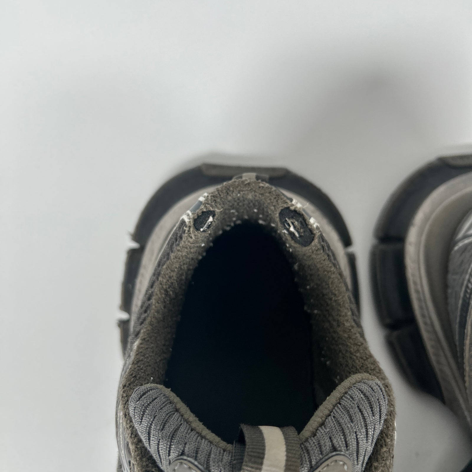 Balenciaga Muddy Grey 3XL Size 44