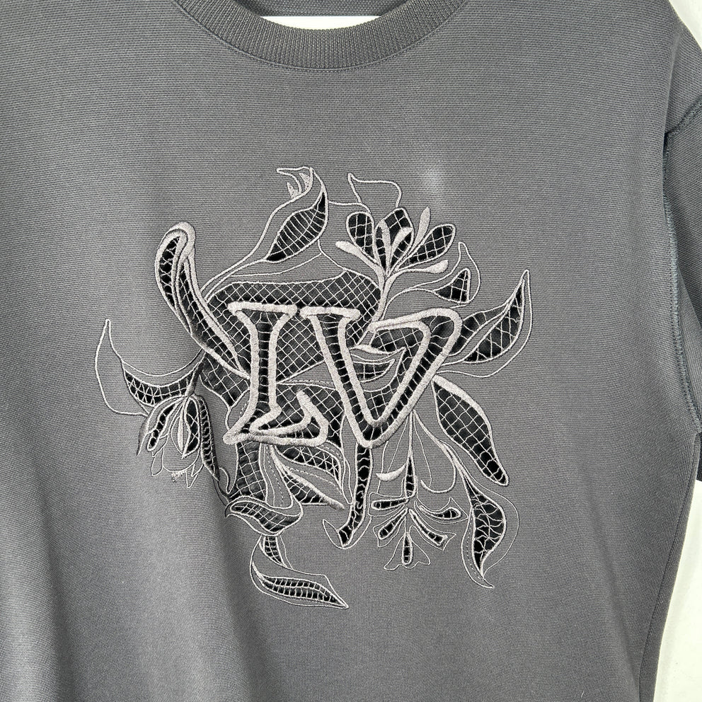 Louis Vuitton Cutout LV Logo T-Shirt Size XS