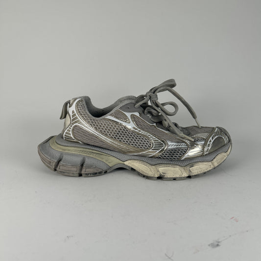 Balenciaga Eggshell 3XL Low Tops Size 40