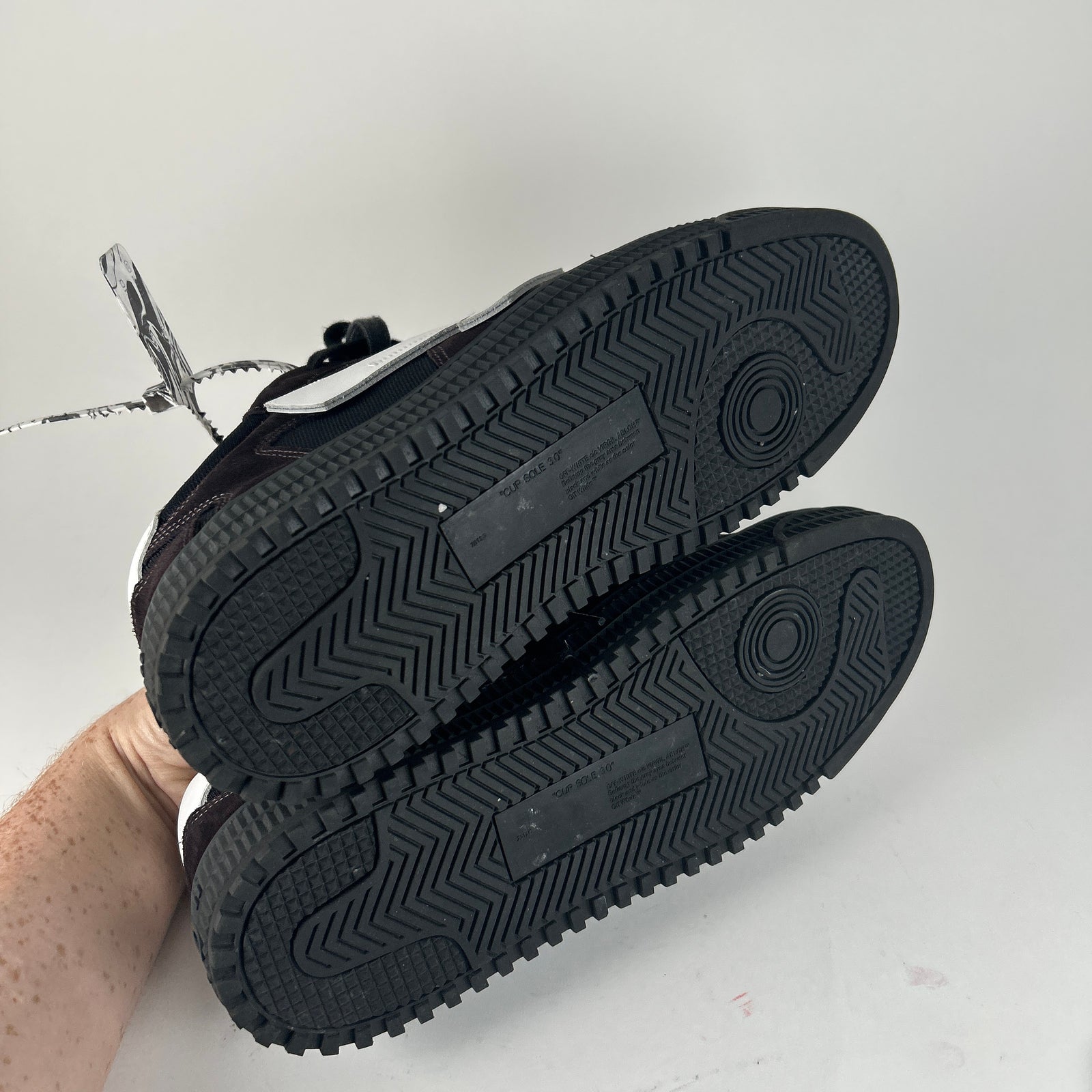 Off-White Floating Arrow Court 3.0 Brown Suede Size 42