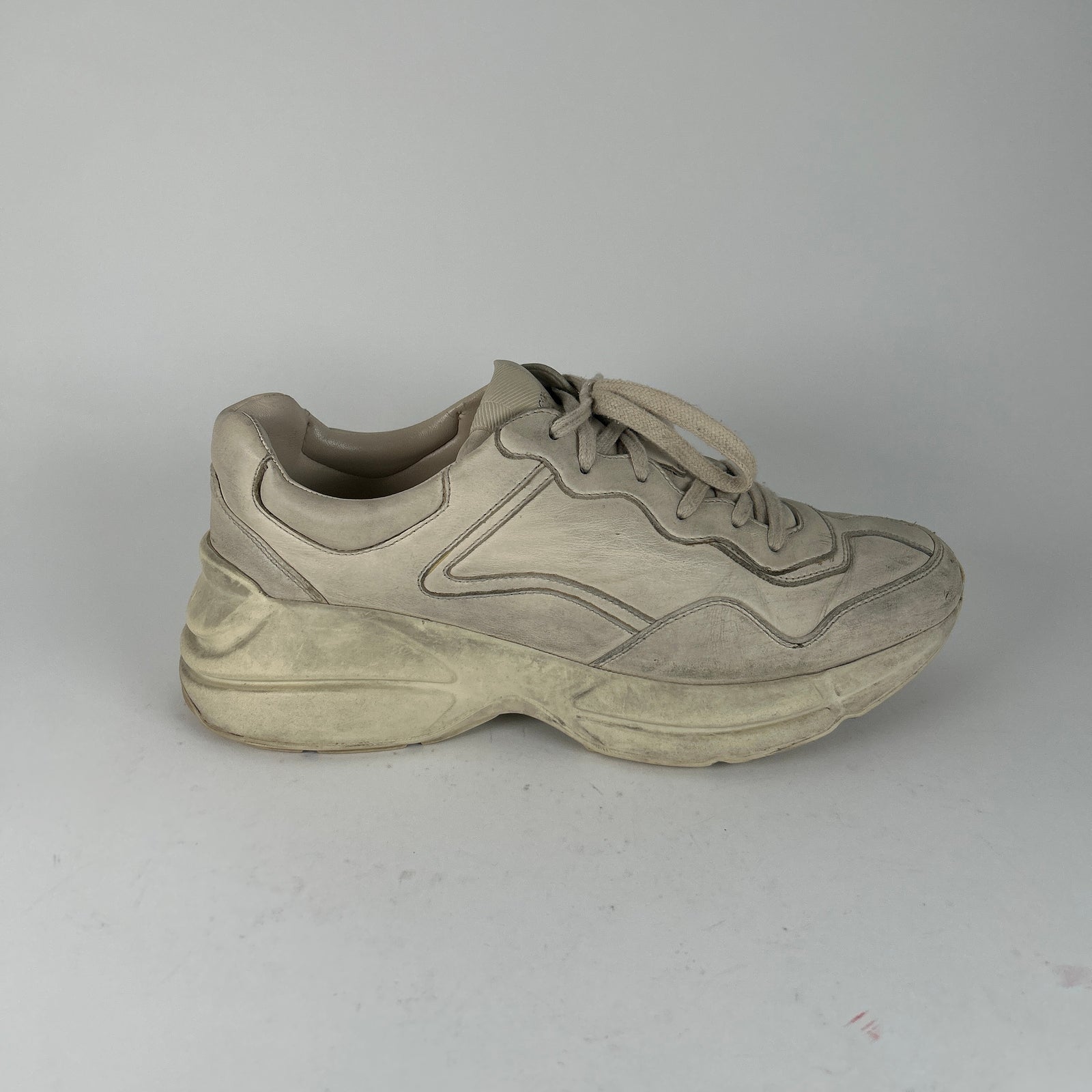Gucci White Rython Size 8.5