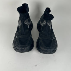 Louis Vuitton Run Away Pulse Sneaker Size LV 9.5