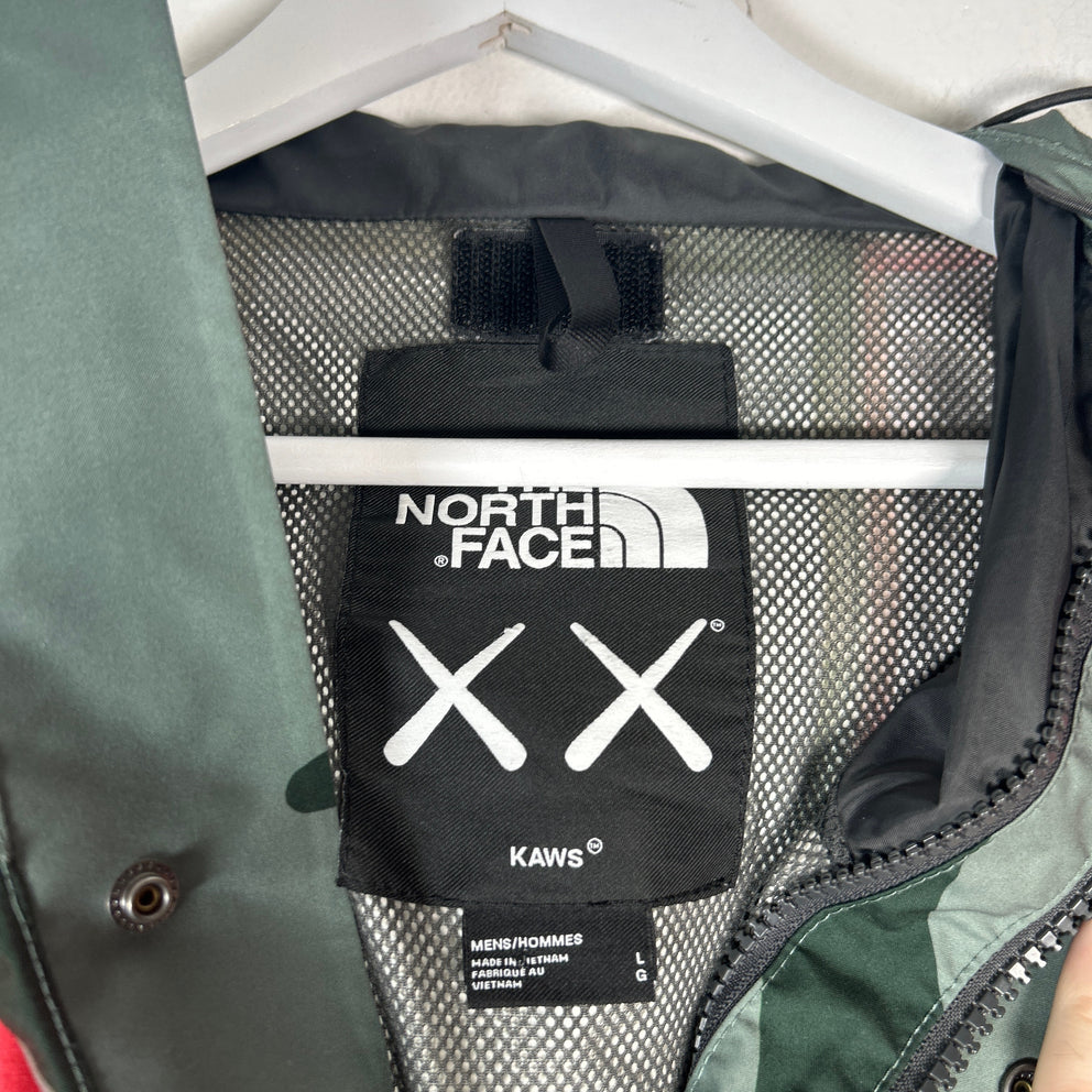 Kaws x The North Face Retro 1986 Mountain Jacket Green Size L – Street Commerce