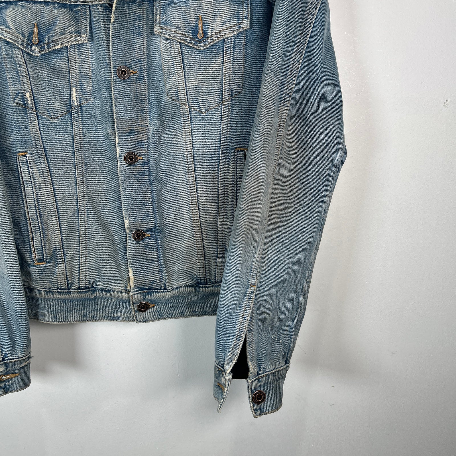 Off-White Gradient Arrows Denim Jacket Size L