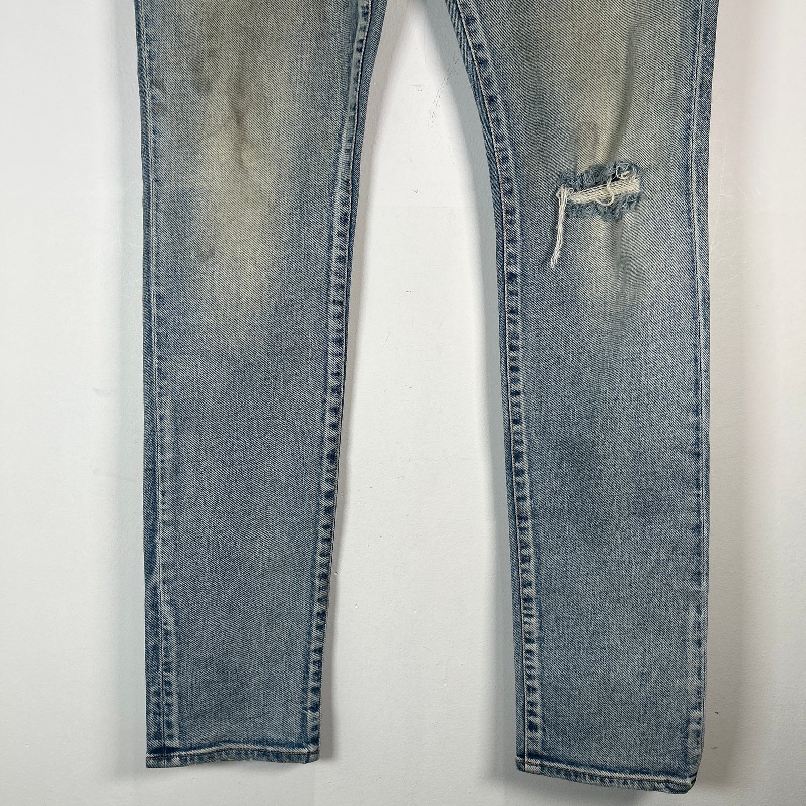 Saint Laurent Light Wash D02 Jeans Size 32