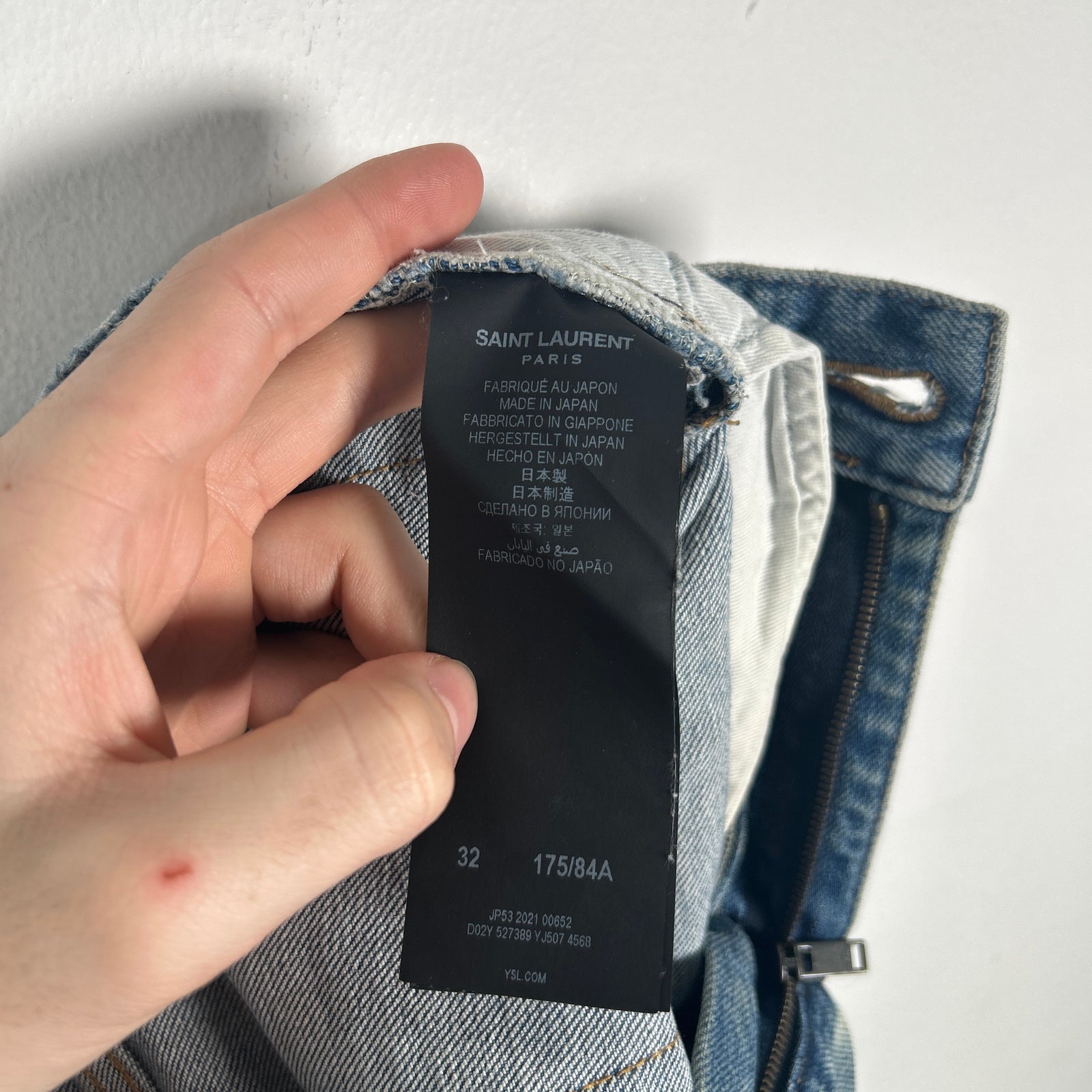 Saint Laurent Light Wash D02 Jeans Size 32