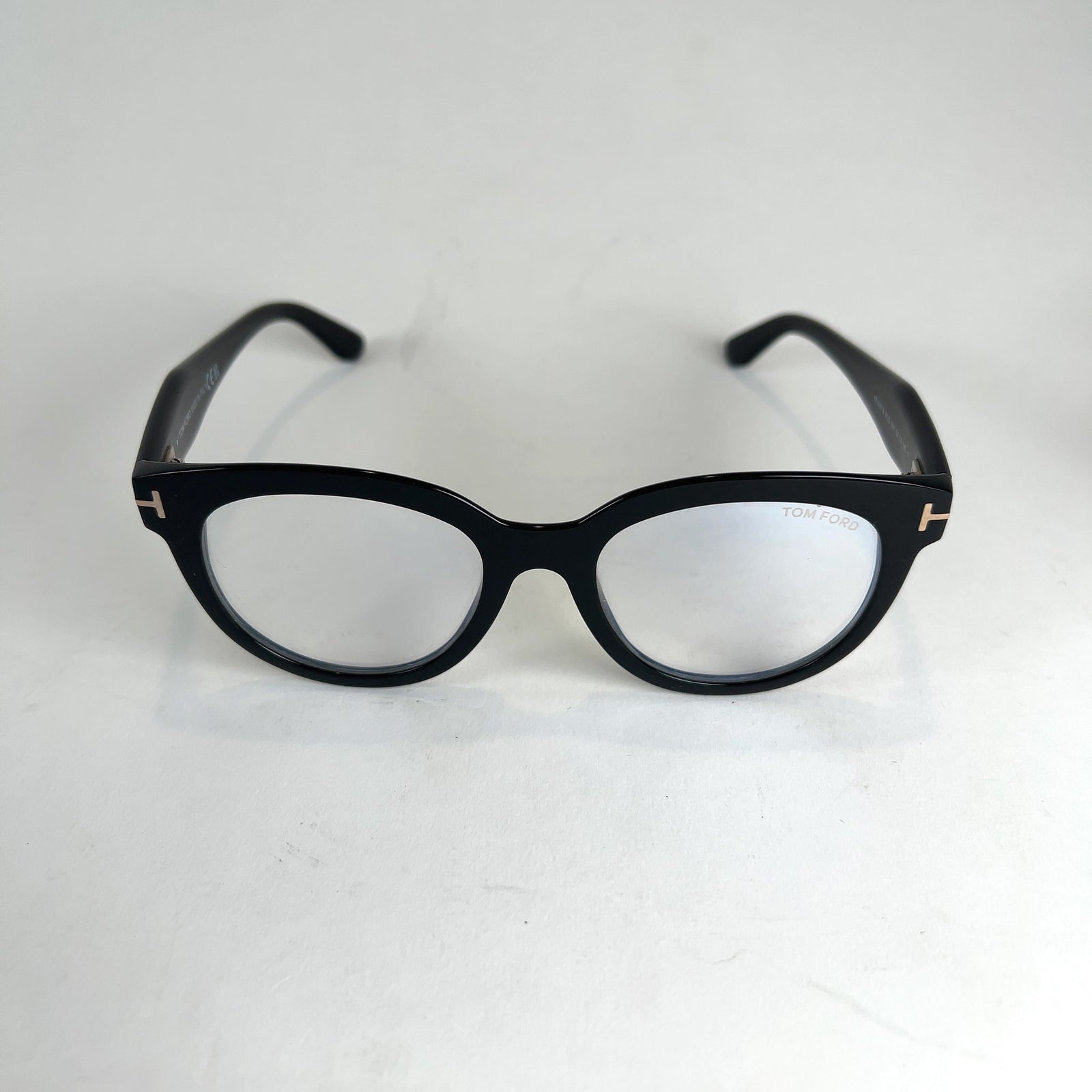 Tom Ford 'T' Oval Shaped Glasses
