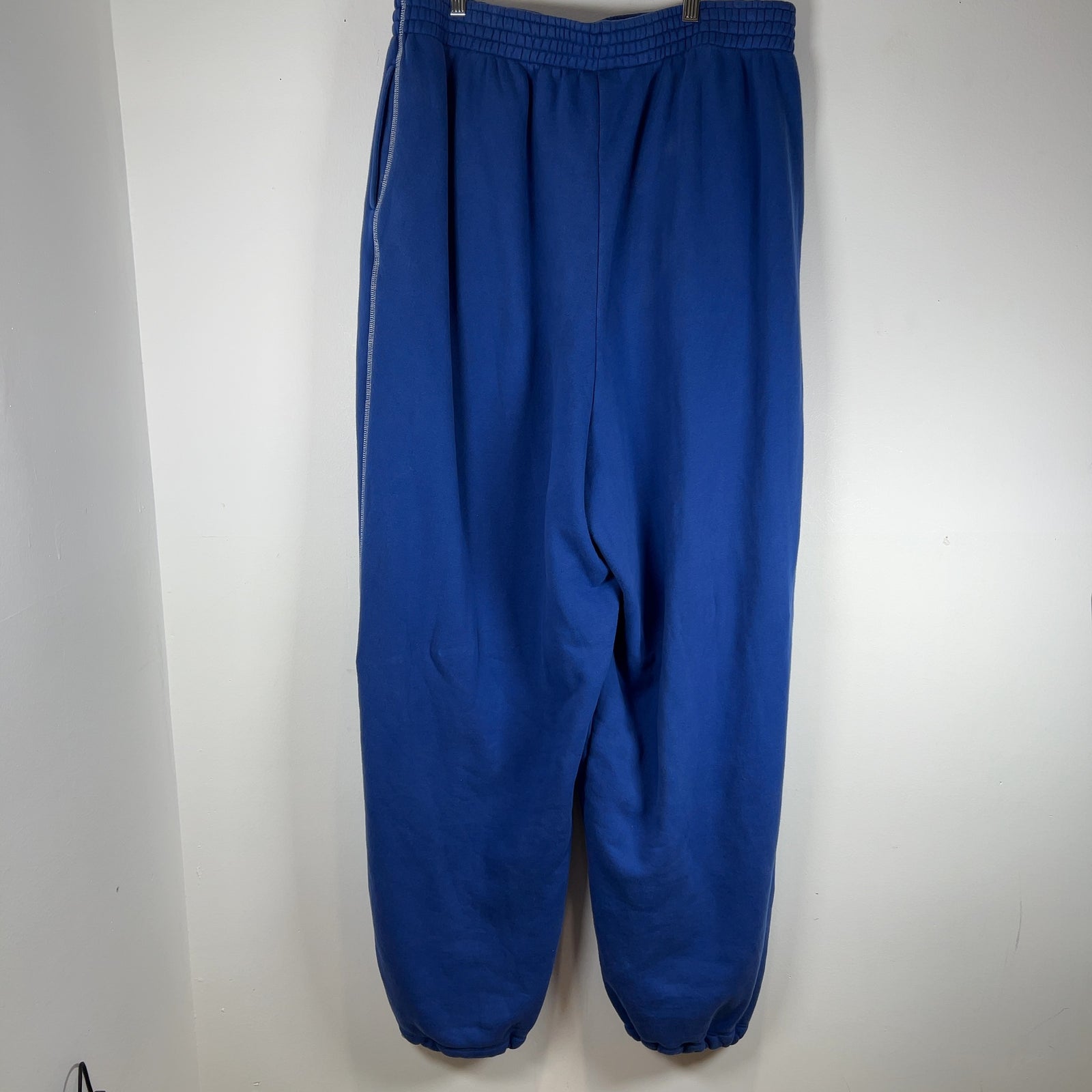 GV Gallery Raspberry Hills Blue Contrast Stitch Sweatpants