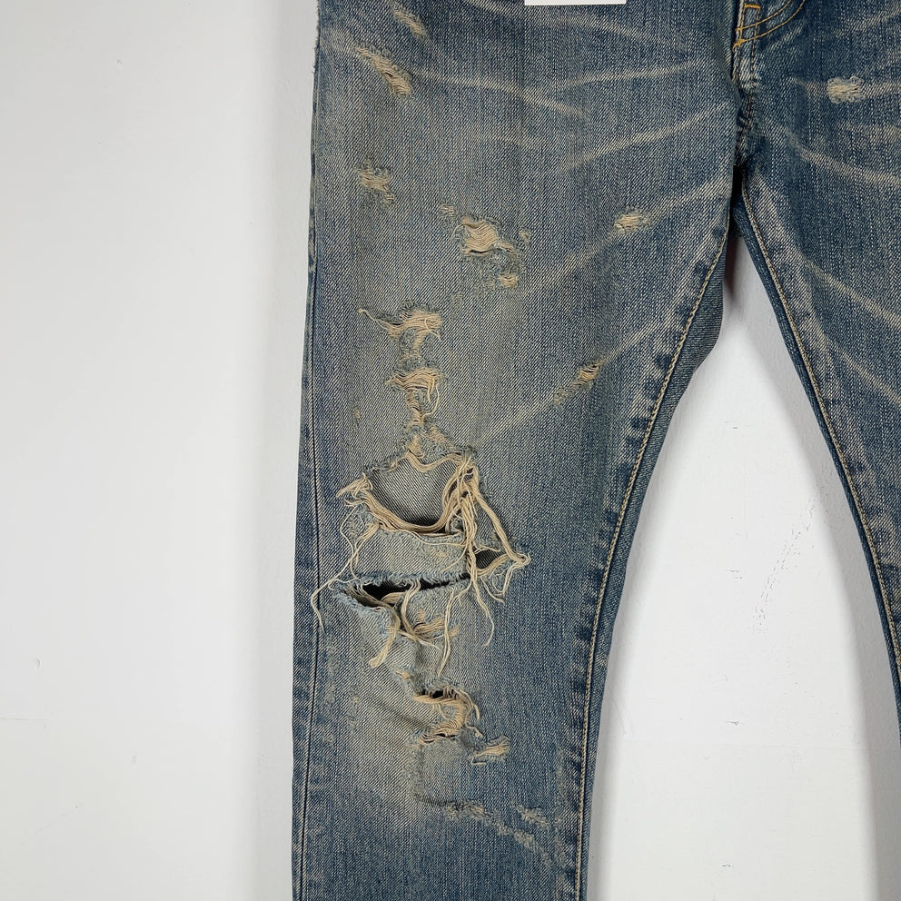 Saint Laurent Distressed Lightwash Skinny D02 Jeans