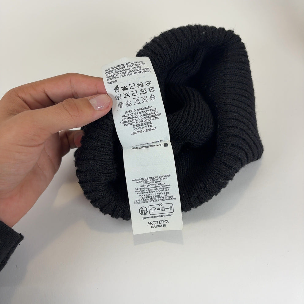 Arc'Teryx Black Ribbed Beanie
