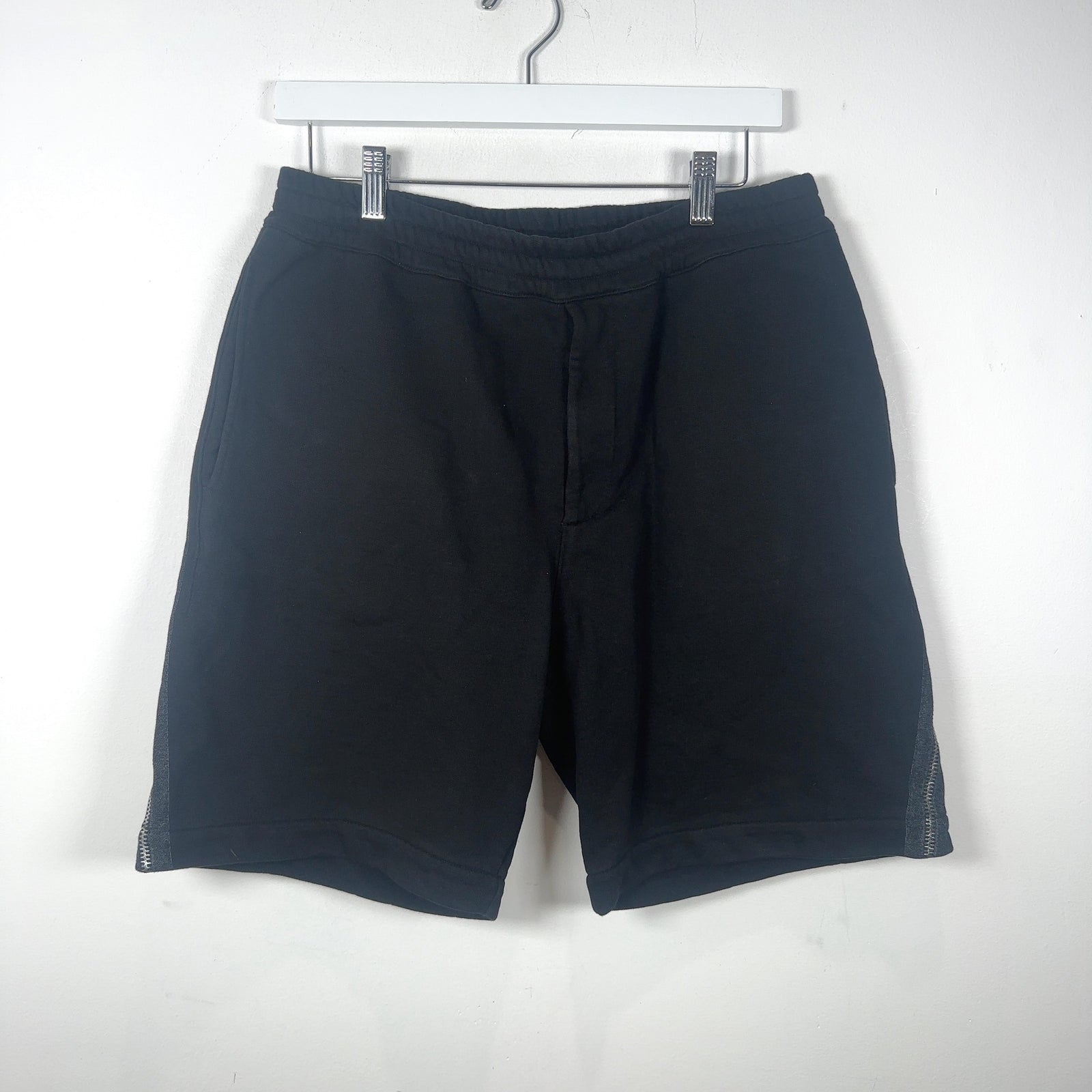 Alexander McQueen Black ZipperGraphic Sweat-Shorts